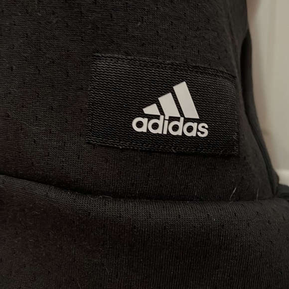 Adidas black short sleeved hoodie - Picture 2 of 6